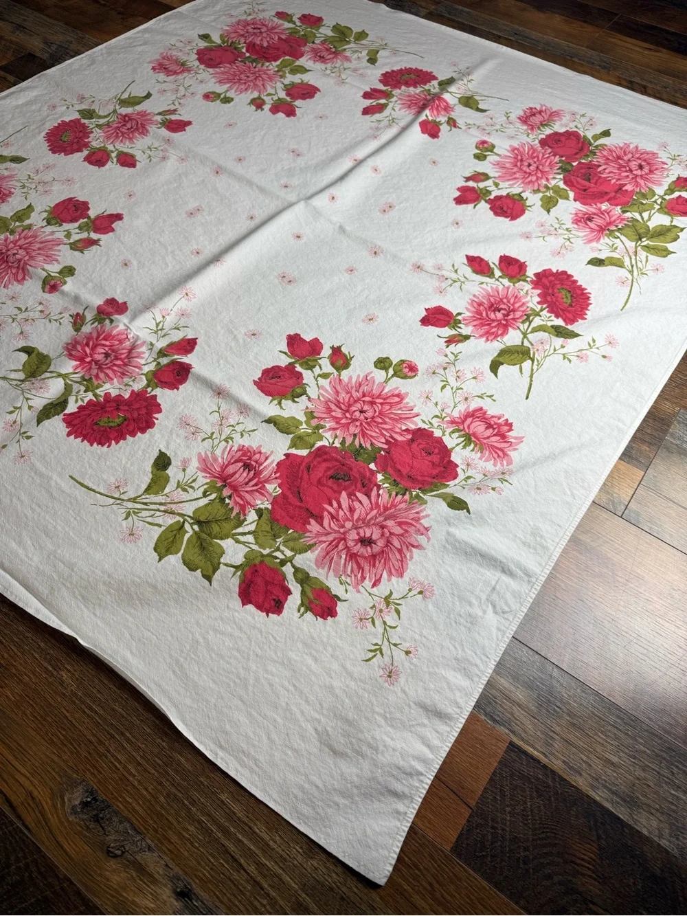 Vintage Floral Tablecloth Pink Roses Chrysanthemums